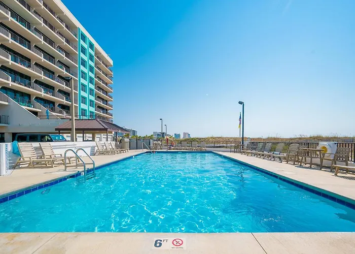 Apartment Island Winds East 203 *