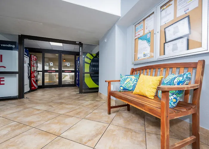 Island Winds East 203 Apartment